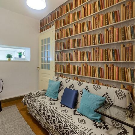 Charming Apartment In The Heart Of Plaka Athena Bagian luar foto